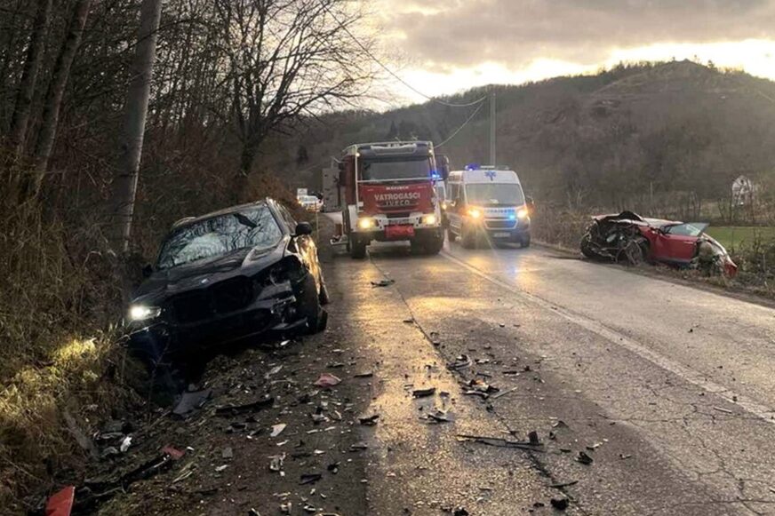 IMA POVRIJEĐENIH Težak udes kod Prijedora, saobraćaj se odvija otežano