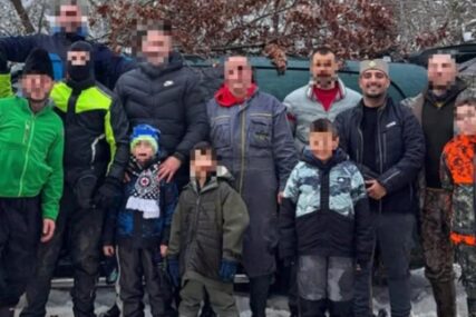 DARKO LAZIĆ IŠAO PO BADNJAK Pjevač pokazao kako sa sinom proslavlja praznik