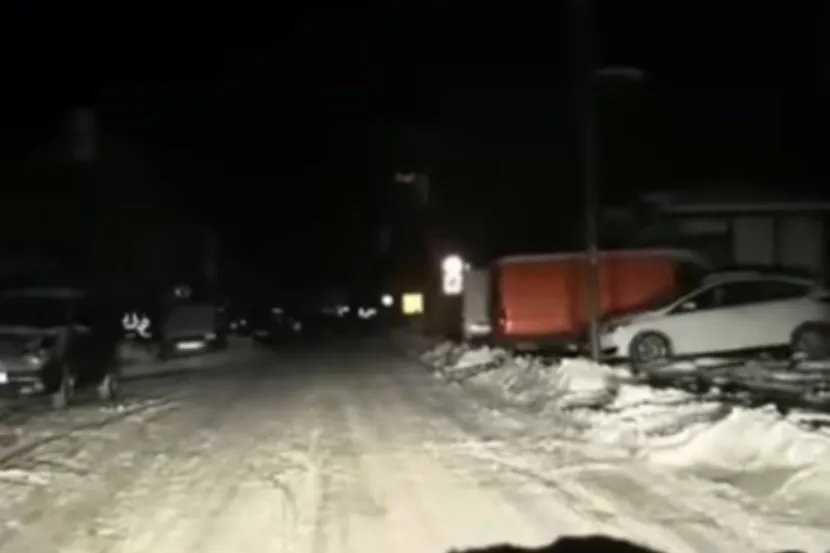 (VIDEO) Ne vidi se prst pred okom: Sablasan video TOKOM VOŽNJE srpskim gradom