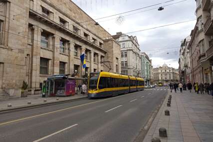 FILMSKA POTJERA U SARAJEVU Banjalučanka pratila lopova i vratila ukradeni telefon