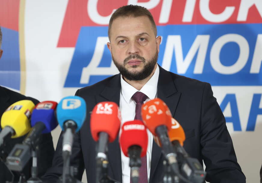 SDS odustaje od bojkota izbora: Nešković kaže da je današnja instrukcija CIK minimum uslova za učešće