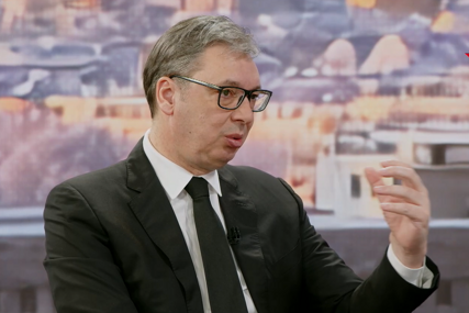 JEZIVE PRIJETNJE UPUĆENE VUČIĆU Muškarac objavljivao slike policajki, te uputio stravične riječi