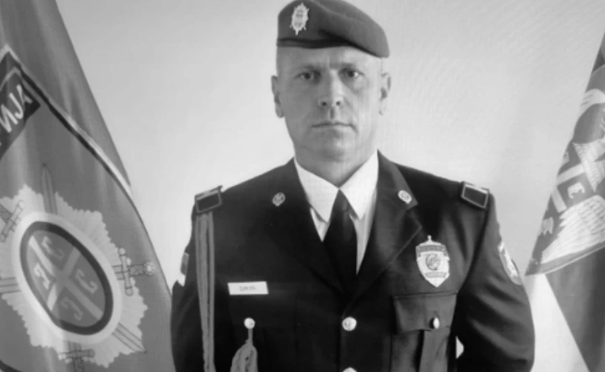 (FOTO) "Služio je sa čašću, uvijek prvi u stroju" Posljednji pozdrav komandantu Žandarmerije u Nišu, oglasio se MUP