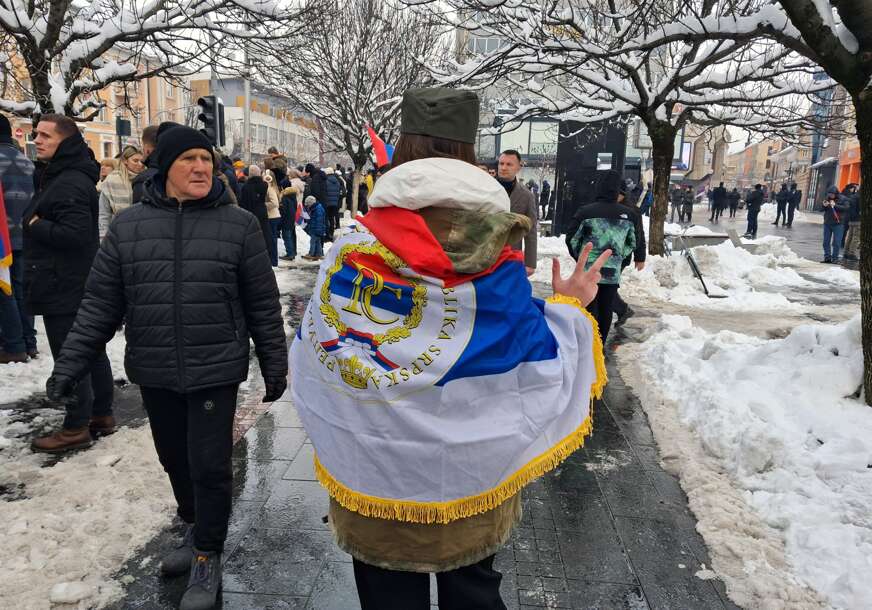 Ponos, zastave i mladost: Lena poručila šta za nju znači 9. januar