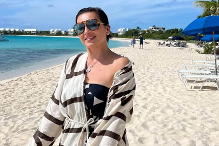 Smršala uz dijetu Novaka Đokovića: Nina Badrić otputovala na egzotičnu destinaciju, pa pokazala SAVRŠENU FIGURU
