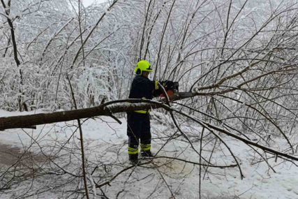(FOTO) Imali pune ruke posla: Banjalučki vatrogasci tokom jučerašnjeg dana intervenisali nekoliko puta