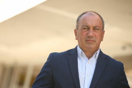 HIT DANA Igor Crnadak