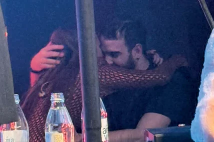 (FOTO) Dirljiv trenutak na dočeku" Prija i Filip u LJUBAVNOM ZANOSU "Da ne bude nikad kraj"