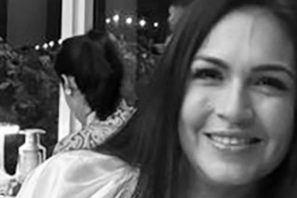 (FOTO) "Njena bol bila nebitna u poređenju sa mojom srećom" Karla je imala samo 13 godina kada je ostala bez majke, rak je ugasio svaki dio njenog tijela