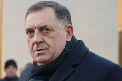 (FOTO) Sa njim otputovala i Cvijanovićeva: Dodik stigao u SAD, pa se oglasio na mrežama