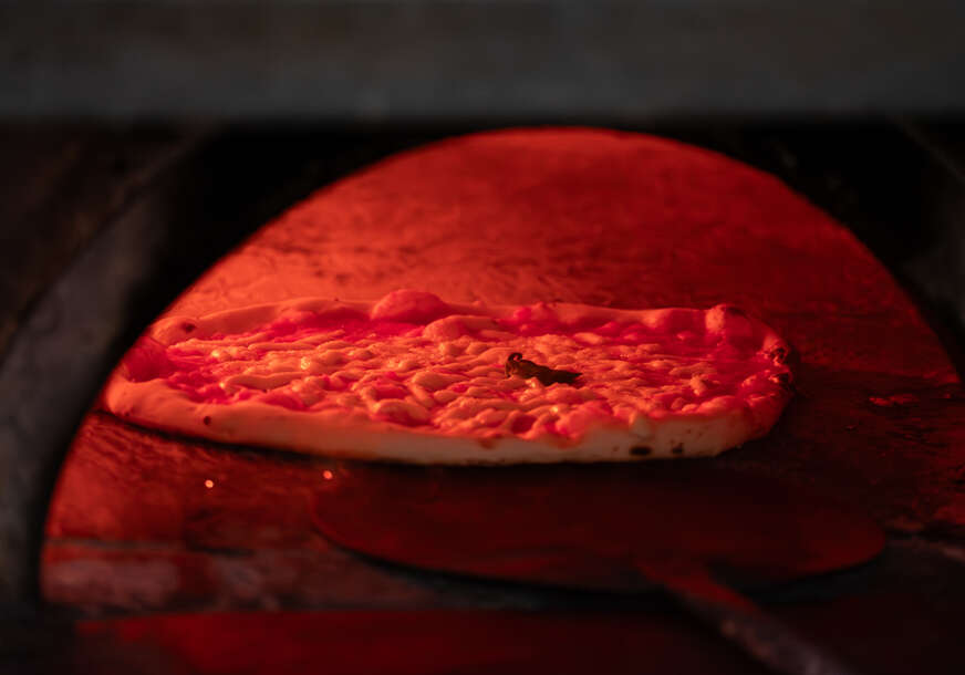  Pizza je danas svjetski poznato italijansko jelo