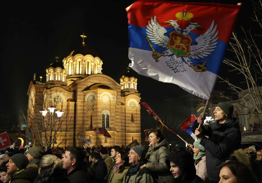 (VIDEO,FOTO) SPEKTAKL U CENTRU GRADA Banjalučani dočekuju pravoslavnu Novu godinu