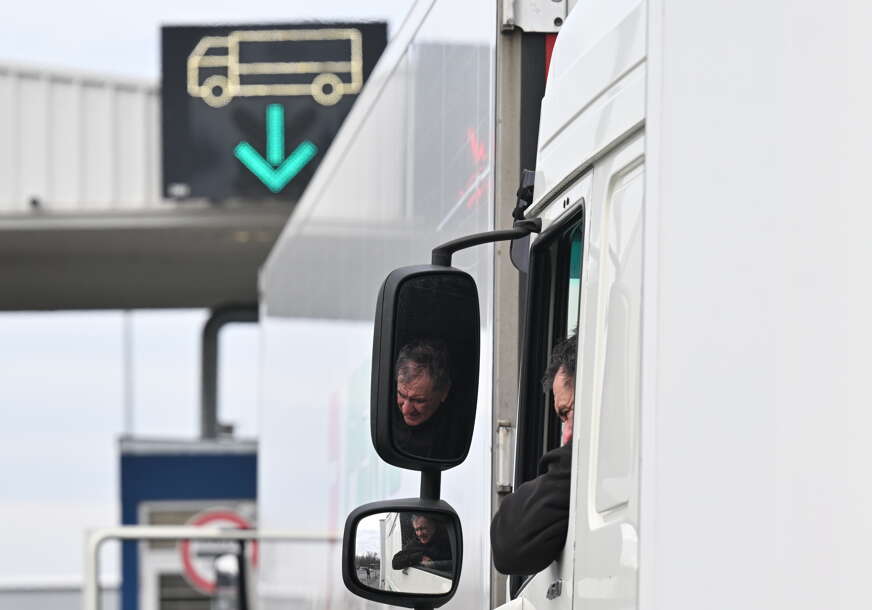 PREKINUTE BLOKADE GRANICA Prevoznici će dobiti elektronske vize po ubrzanom postupku