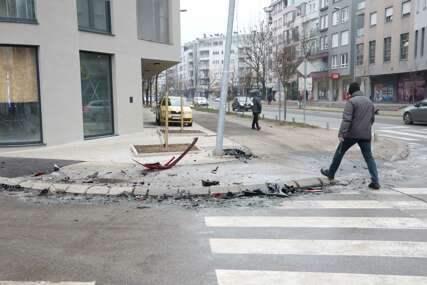 (VIDEO, FOTO) EPILOG ŽESTOKOG SUDARA U BANJALUCI Povrijeđeni u udesu hospitalizovan, 3 osobe puštene na kućno liječenje