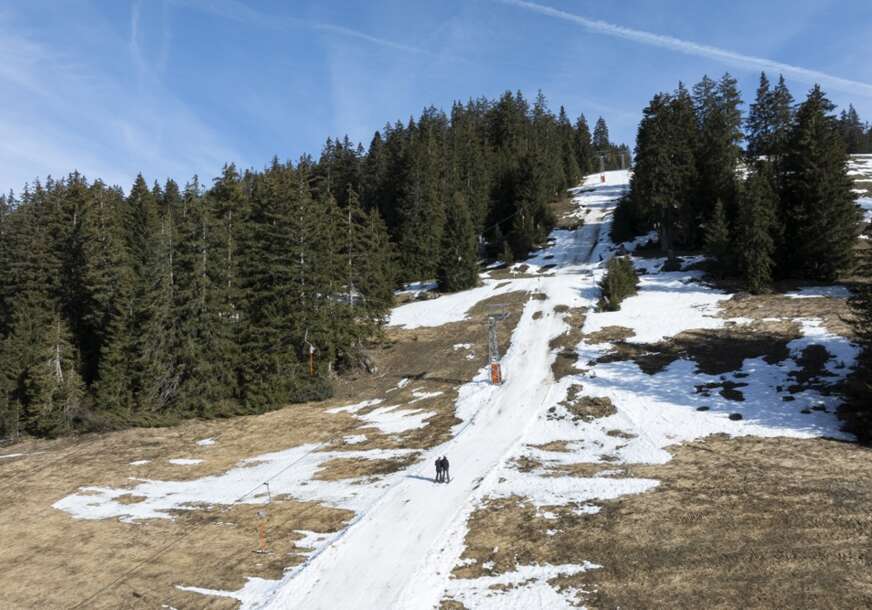 skijalište bez snijega