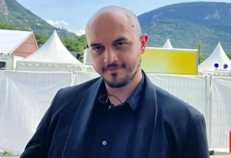 (FOTO) "NEIZMJERNO I TUŽNI I PONOSNI" Proglašen DAN ŽALOSTI zbog smrti heroja Stefana, mladića koji se žrtvovao kako bi spasio goste lokala u Švajcarskoj