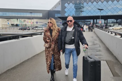 (FOTO) Svi su gledali u njih: Tea Tairović sa mužem stigla u Srbiju, LEOPARD BUNDA u prvom planu