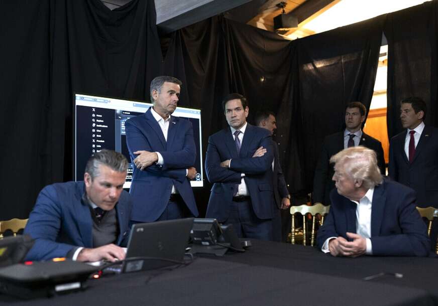 FOTO: WHITE HOUSE PRESS OFFICE HANDOUT/EPA