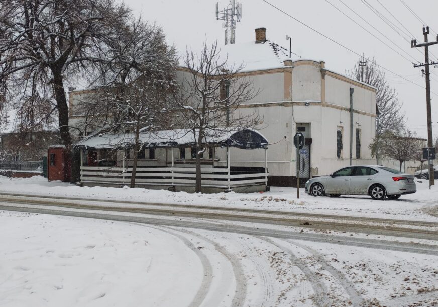 TINEJDŽERU PRESJEKAO VRAT U TOALETU  Uhapšen ubica iz kafane, detalji zločina LEDE KRV U ŽILAMA