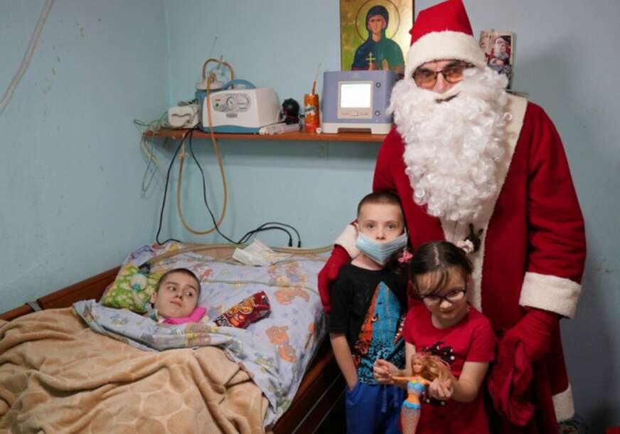 POZOVITE 1414 I DONIRAJTE 1 KM Pokrenuta humanitarna akcija za pomoć Vuku Malom i njegovoj porodici