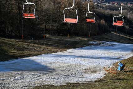 Skijališta duhova: Omiljene destinacije zimskih sportova sada preuzima priroda