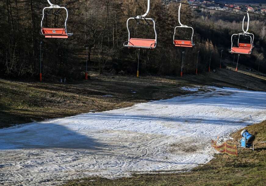 skijalište bez snijega