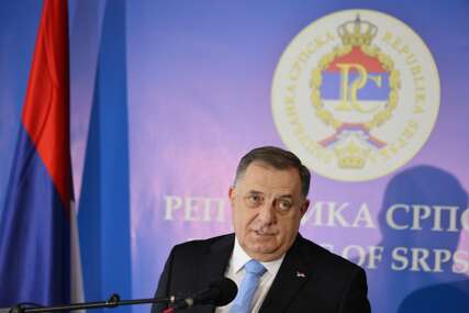 CIK BiH kaznio SNSD, Dodik odgovorio "Ako iko pravi malverzacije, onda to rade oni"