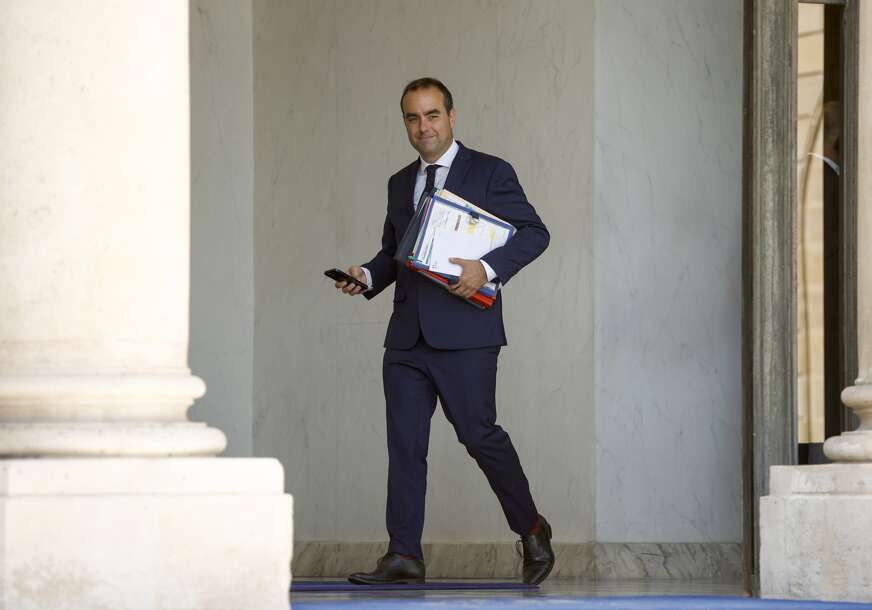 "Francuski narod i vlada prije svega žele stabilnost" Oglasio se premijer i otkrio šta se sprema