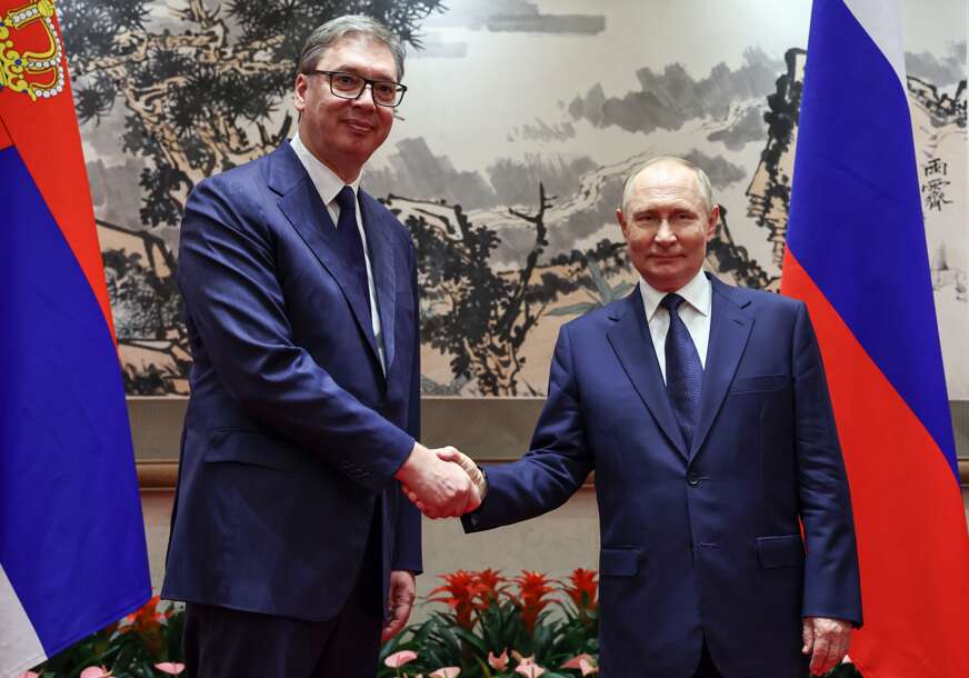 "Posvećeni smo jačanju našeg čvrstog prijateljstva" Putin i Tramp čestitali Vučiću Dan državnosti Srbije
