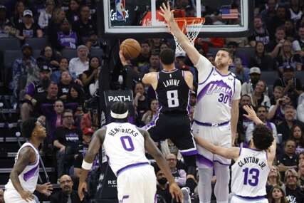 Predstoji mu operacija: Jusuf Nurkić završio NBA sezonu