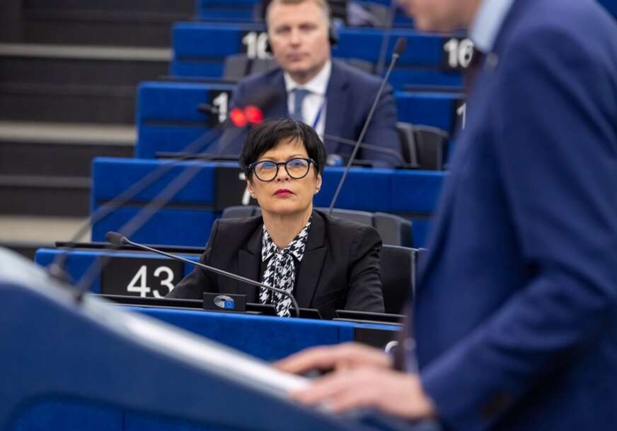 Marta Kos