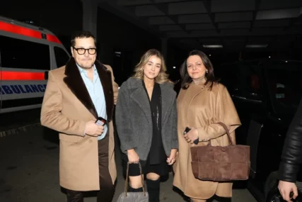 aco pejović sa kćerkom i sprugom