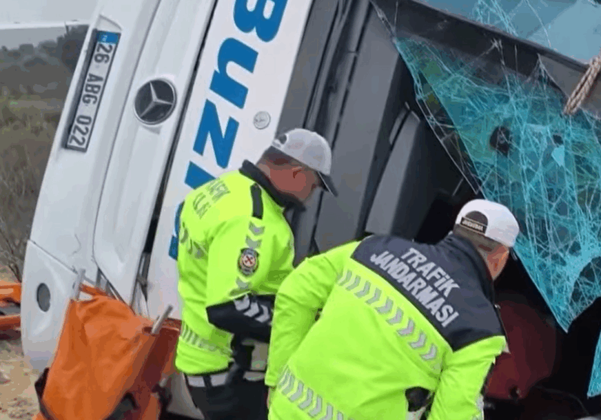 (VIDEO) OSMORO MRTVIH Najmanje 26 povrijeđenih u nesreći autobusa u Antaliji