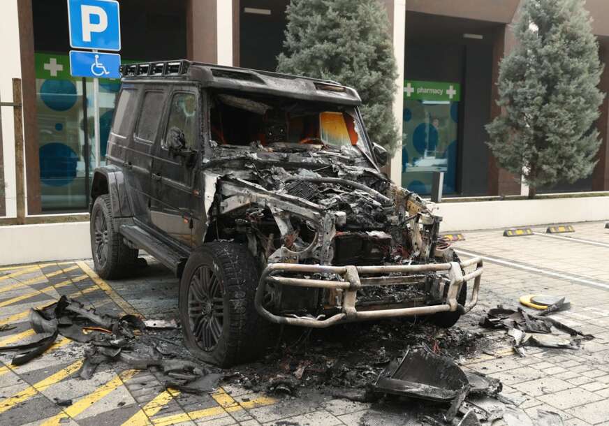 Zapaljen automobil Bake Praseta