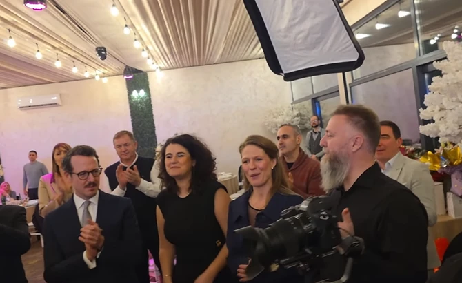 predrag popović slavi 20 godina braka