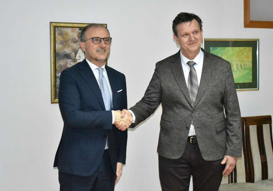(FOTO) Zbog građana treba iskoristiti prilike koje EU nudi: Blanuša se sastao sa Sorekom, evo o čemu su razgovarali