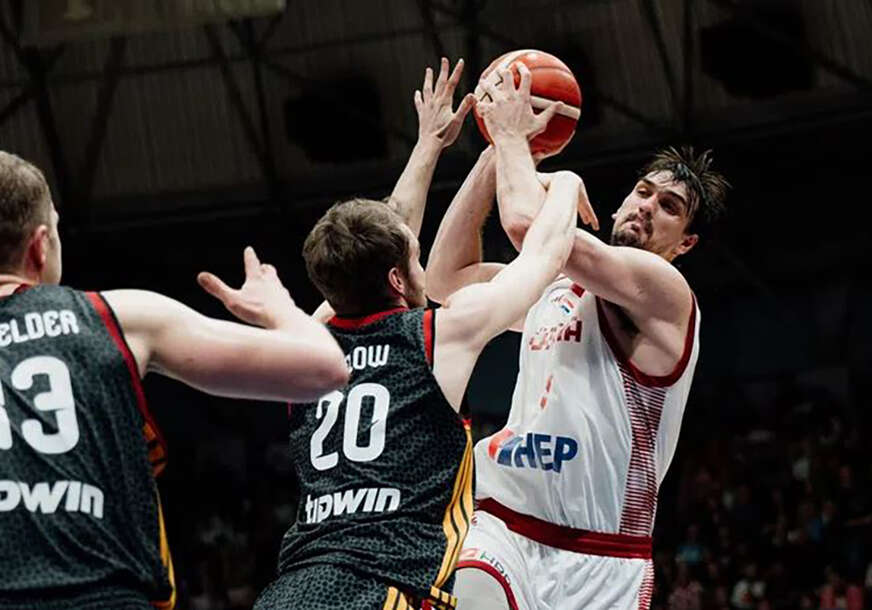 Šarić i Hezonja prednjačili: Hrvatska pobijedila prvaka svijeta i napravila ogroman korak ka Mundobasketu
