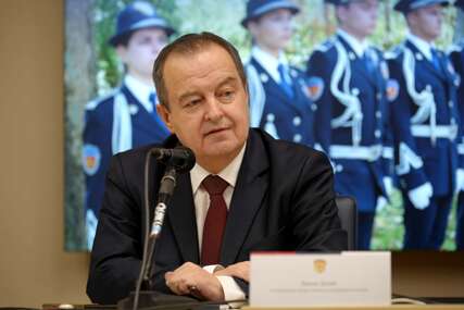 MINISTAR NA RESPIRATORU Otkriveni novi detalji u kakvom je zdravstvenom stanju Ivica Dačić