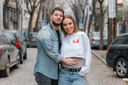 "Ne možemo nikako da se vratimo u Srbiju, TRUDNA SAM I POD STRESOM" Iva Bojanović i Joca Stefanović zaglavljeni na Tajlandu