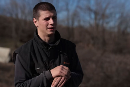 (VIDEO) ŽIVI U ŠATORU SA 300 OVACA Miloša (21) je od rane mladosti privlačilo nomadsko stočarstvo, sam sebi finansira fakultet
