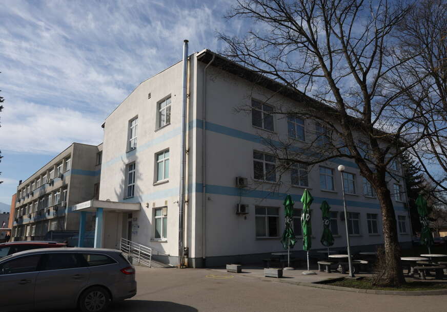 Građani kritikuju diplome bez znanja: Mogućnost zatvaranja NUBL-a otvorila raspravu o privatnim fakultetima