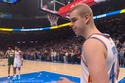 (VIDEO) Dobio velike ovacije: Nikola Topić pobijedio rak i debitovao u NBA