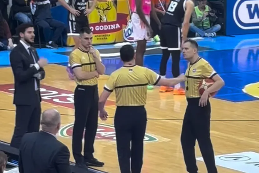 (VIDEO) Prekinuta utakmica Partizan - Mega: Topovski udari i uvrede za suprugu Nebojše Čovića