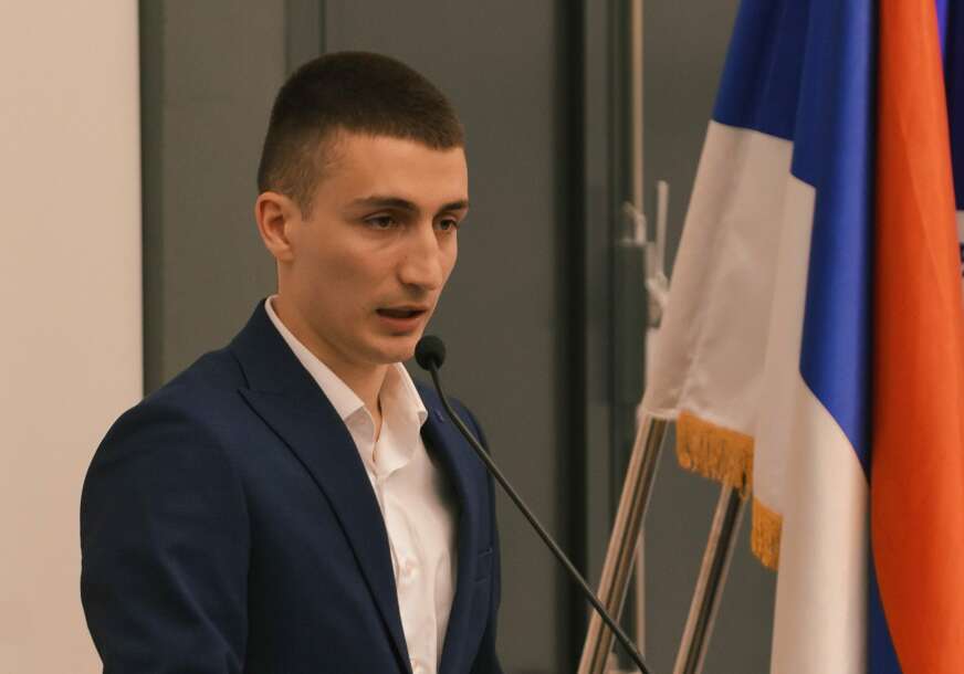 Malešević poručio gradonačelniku „Banjaluka ima mnogo OZBILJNIJIH PROBLEMA od renoviranja privatnih zgrada“