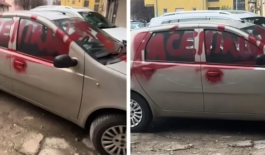 Bolna osveta zbog prevare: Svi se smiju natpisu na autu, bijesna žena ostavila poruku