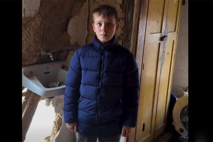 (VIDEO) "Znao sam nekad i gladovati" Denijel (11) sa ocem ŽIVI U KUĆI KOJA SE RASPADA, a bez gorčine govori o hladnoći i nemaštini