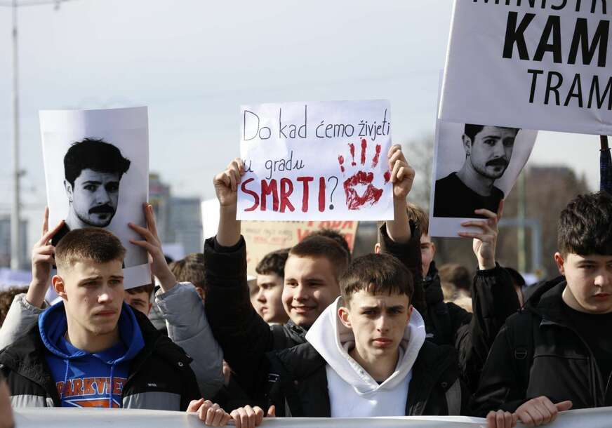 STUDENTI NE ODUSTAJU U Sarajevu i za danas najavljeni protesti, okupljanje ispred Zemaljskog muzeja