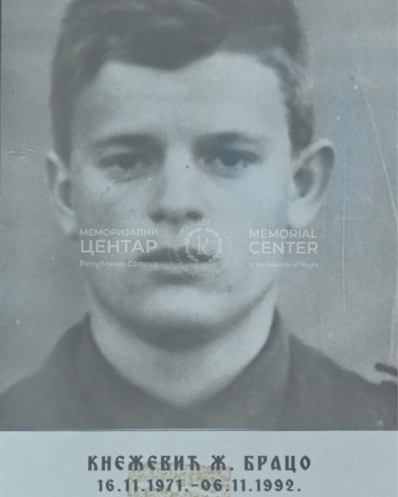 FOTO: USTUPLJENA FOTOGRAFIJA