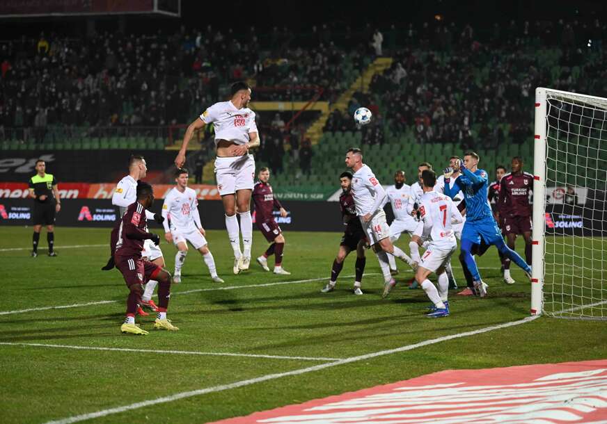 (FOTO) Greška Banića presudila: Velež pobjedom na Koševu napravio veliki korak ka polufinalu