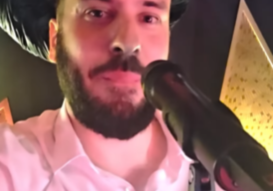 (VIDEO) "Srećno Noleeee" Pjevač prekinuo nastup, obratio se Đokoviću, pa mu posvetio pjesmu